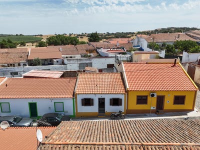 /international/pt/rua-das-eiras-mombeja-portugal-santa-vitoria-e-mombeja-beja-district-310109070760/