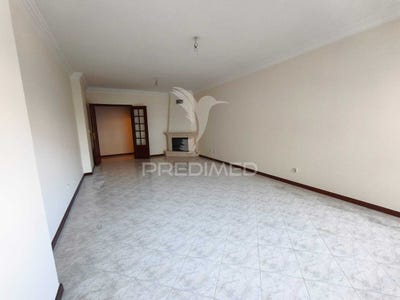/international/pt/algueirao-mem-martins-sintra-lisbon-310108418770/