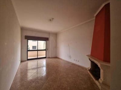 /international/pt/cova-das-figueiras-rua-de-sao-lazaro-lt-2-abitureiras-santarem-310102587381/