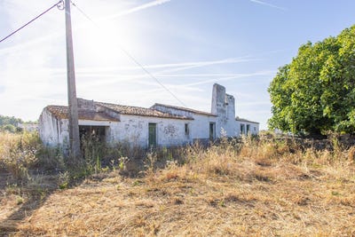 /international/pt/estremoz-santa-maria-e-santo-andre-evora-310101135066/?lang=id