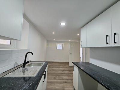 /international/pt/r-do-bonfim-16a-6000-061-castelo-branco-portugal-castelo-branco-braganca-310108521545/