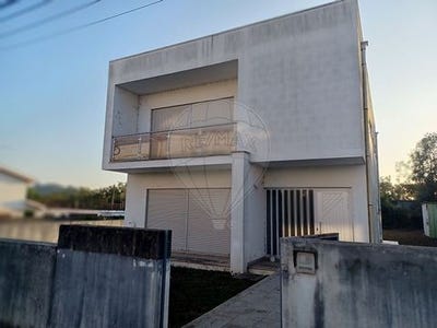 /international/pt/vila-verde-braganca-310107274905/
