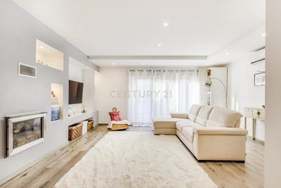 /international/pt/rua-do-rosmaninho-oeiras-e-sao-juliao-da-barra-lisbon-310105207392/