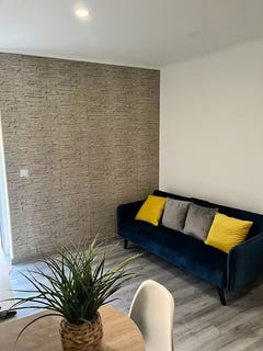 /international/pt/rua-manuel-da-silva-cruz-maia-porto-310093834088/