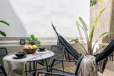/international/pt/rua-de-sao-joao-nepomuceno-lisbon-lisbon-310093842041/