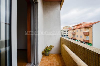 /international/pt/espinho-espinho-castelo-branco-310108323709/