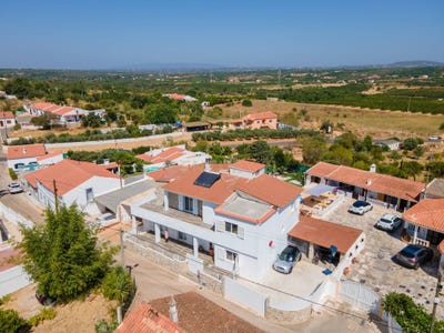 /international/pt/rua-de-ferrarias-algoz-portugal-algoz-faro-310105026738/