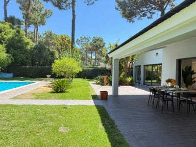 /international/pt/charneca-de-caparica-setubal-municipality-310100660785/
