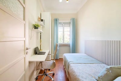 /international/pt/avenida-joao-xxi-lisbon-lisbon-310097004456/