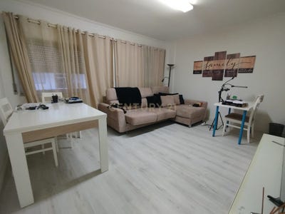 /international/pt/rua-joao-de-azevedo-nº35-r-c-esq-costa-da-caparica-setubal-municipality-310107492955/