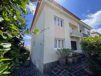 /international/pt/rua-manuel-augusto-amaral-31-ponta-delgada-portugal-ilha-de-sao-miguel-azores-310107521501/