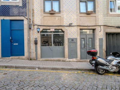/international/pt/rua-do-almada-470-porto-portugal-ilha-terceira-porto-district-310108699145/
