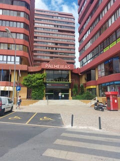 /international/pt/rua-quinta-das-palmeiras-oeiras-e-sao-juliao-da-barra-lisbon-310106934655/