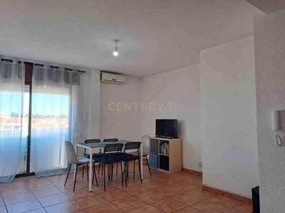 /international/pt/r-emigrante-bl-4-lt-1-2-esq-nossa-senhora-da-expectao-portalegre-district-310108400553/