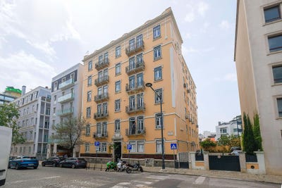 /international/pt/rua-luciano-cordeiro-123-3-d-santo-antonio-lisbon-310107899765/