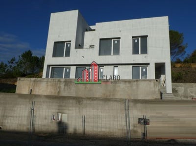 /international/pt/coimbra-lisbon-310103487429/