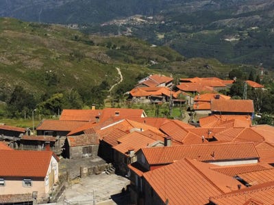 /international/pt/rua-central-de-espindo-ruivaes-e-campos-braga-310104038584/