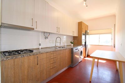 /international/pt/rua-licinio-laranjeira-arrentela-portugal-seixal-setubal-municipality-310106396710/