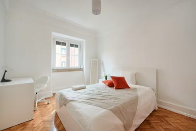 /international/pt/rua-gorgel-do-amaral-lisbon-lisbon-310093821552/