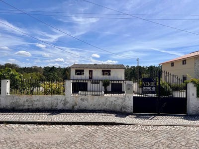 /international/pt/rua-francisco-almeida-grandela-foz-do-arelho-portugal-foz-do-arelho-leiria-310108036187/