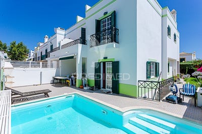/international/pt/tavira-santa-maria-e-santiago-tavira-faro-310100716063/