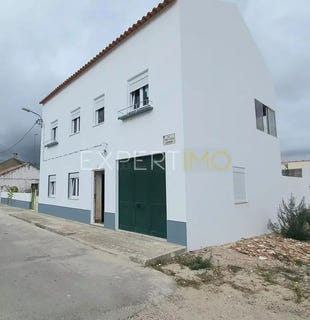 /international/pt/9-rua-joao-garcia-labaredas-santarem-santarem-310100235437/