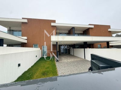/international/pt/trofa-porto-310106604732/