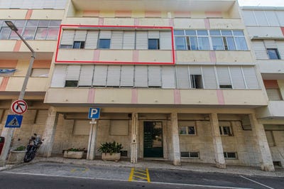 /international/pt/rua-dom-joao-de-castro-santa-iria-de-azoia-portugal-santa-iria-de-azoia-lisbon-310108402839/