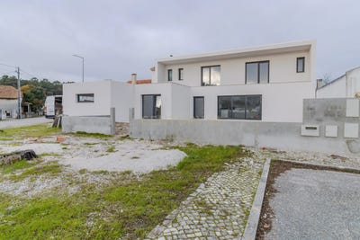 /international/pt/r-da-portela-32-2430-marinha-grande-portugal-marinha-grande-leiria-310108831978/