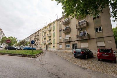 /international/pt/r-vasco-santana-76-1-esq-moita-setubal-municipality-310108482385/