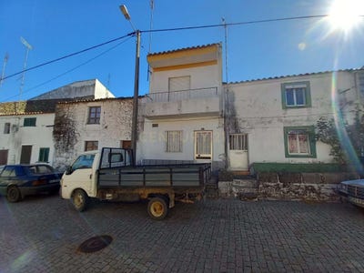 /international/pt/rua-dr-jose-joaquim-crisostomo-zebreira-e-segura-castelo-branco-district-310105230990/