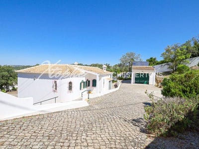 /international/pt/loule-sao-clemente-faro-310100889947/