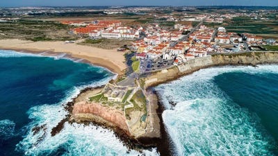 /international/pt/atouguia-da-baleia-leiria-310094557881/