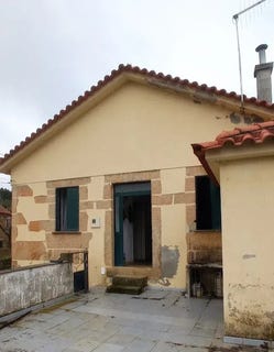 /international/pt/avenida-do-outeiro-seia-portugal-santiago-lisbon-310103465271/