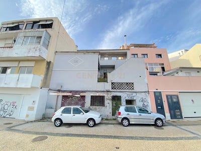 /international/pt/povoa-de-santa-iria-e-forte-da-casa-lisbon-310097523503/