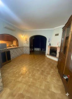 /international/pt/praca-de-aquilino-ribeiro-no5-charneca-da-caparica-portugal-charneca-de-caparica-e-sobreda-setubal-municipality-310105420081/