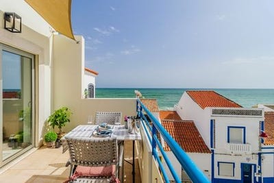 /international/pt/salema-lisbon-310103689175/