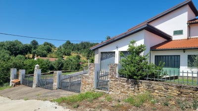 /international/pt/refega-braganca-portugal-quintanilha-lisbon-310108429004/
