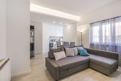 /international/pt/rua-de-santa-barbara-arroios-lisbon-310107644192/