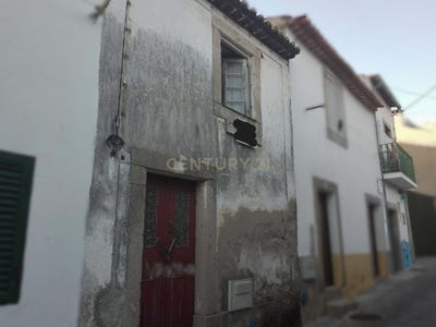 /international/pt/rua-egas-monis-escalos-de-baixo-castelo-branco-310105248565/