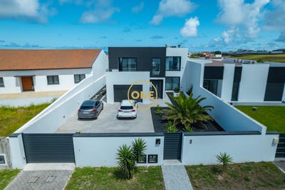 /international/pt/ribeira-grande-azores-310108159160/