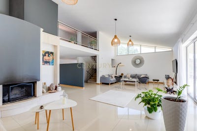 /international/pt/rua-primeiro-de-janeiro-n-º-89-pombal-braga-310107577395/