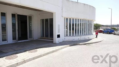 /international/pt/nucleo-habitacional-ii-do-enxerim-silves-faro-310108325444/