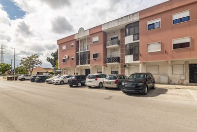 /international/pt/rua-mario-lopes-domingos-arrentela-portugal-seixal-setubal-municipality-310108037819/