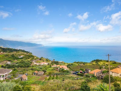 /international/pt/ponta-delgada-madeira-310102515762/