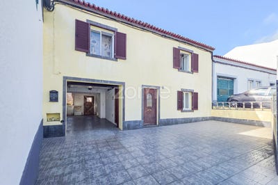 /international/pt/lagoa-sao-miguel-azores-310103003718/