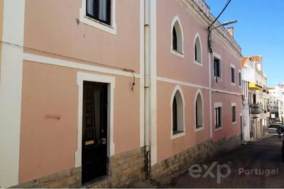/international/pt/peniche-leiria-310102114085/