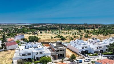 /international/pt/castro-marim-faro-310101383928/
