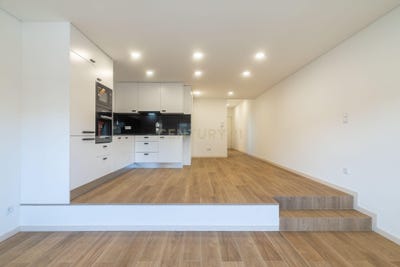 /international/pt/rua-moinho-de-vento-no-39-vila-nova-de-gaia-portugal-madalena-madeira-310109236995/