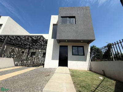 /international/py/santa-elena-esquina-dr-francisco-morra-s-n-luque-central-luque-central-department-310106828616/